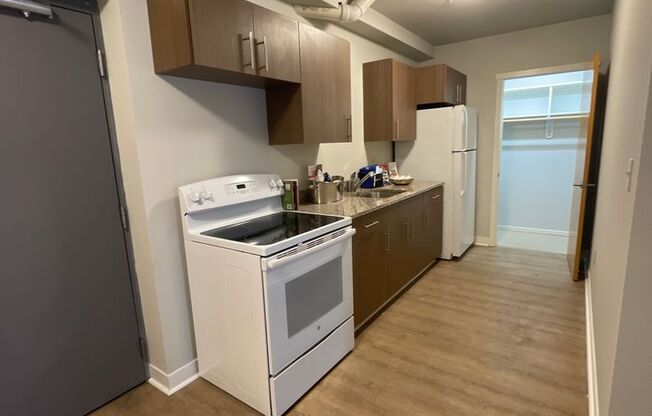 1 bed, 1 bath, 1,135 sqft, $1,885, Unit 105 Live/Work Retail