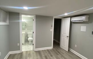 Studio, 1 bath, 300 sqft, $1,415, Unit 3224 - B2