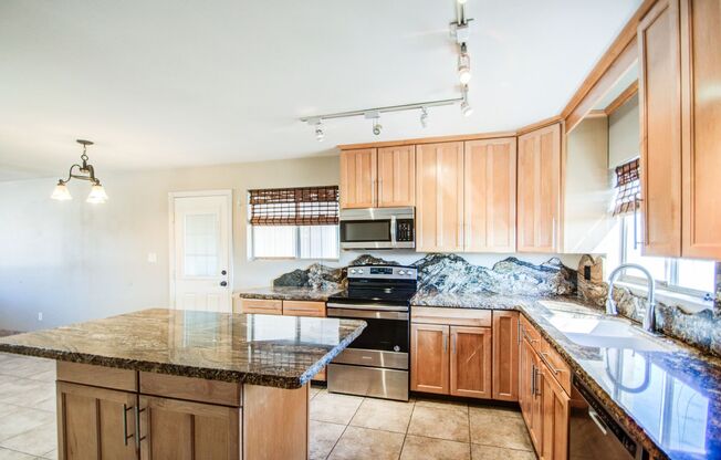 3 bedroom Rental Home in Glendale