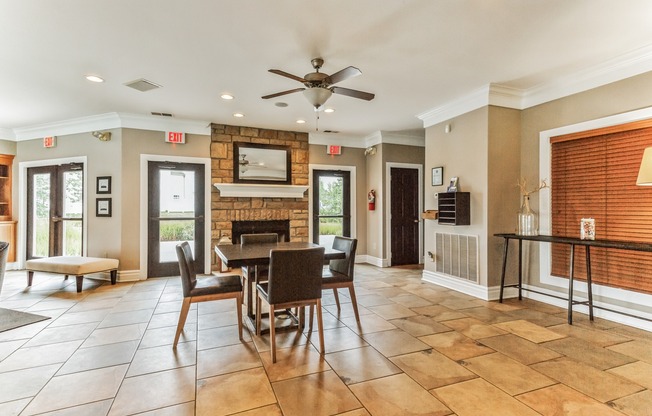 4551_Durrow_Dr_Columbus_OH_43228_USA-Dining_room-0Z7A2033