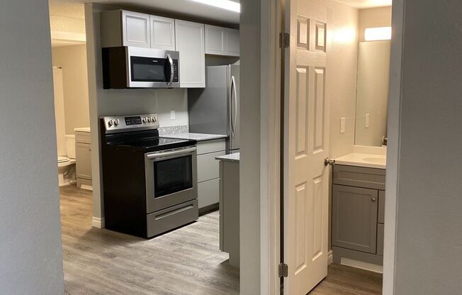 3 beds, 2 baths, 643 sqft, $2,550, Unit C-102