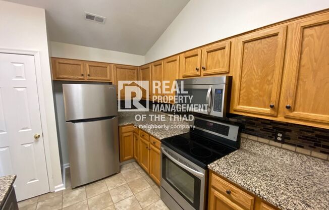 3 beds, 2 baths, $1,675