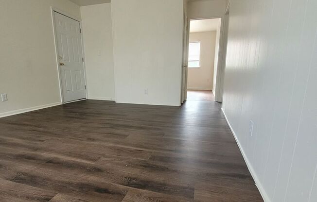 2 beds, 1 bath, 675 sqft, $675, Unit 441 Winfield-Unit 14