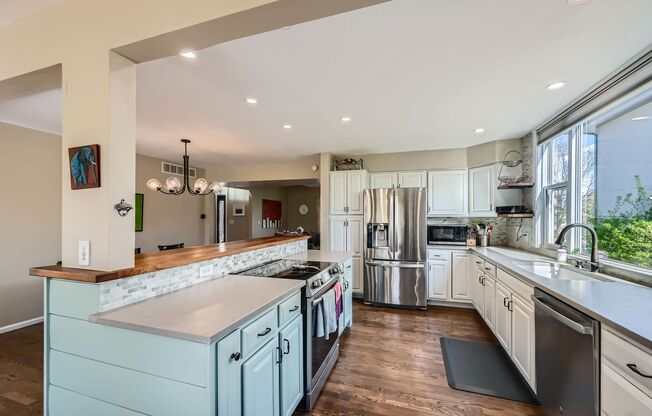 Furnished Downtown Louisville 5BDR Gem