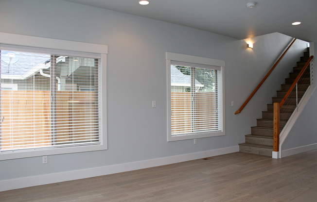 Beautiful New Construction 3 Bed, 2.5 Bath Townhouse in Convenient Location