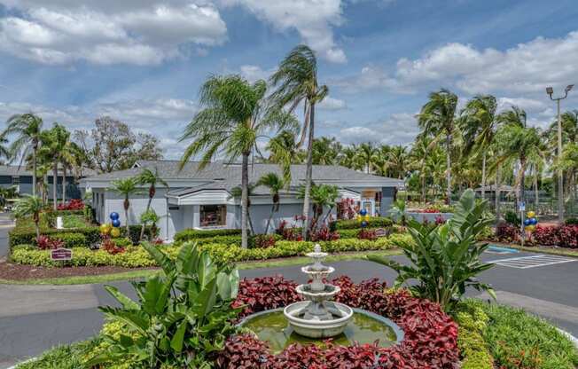 The Park at Positano Apartments in Fort Meyers, Florida Fountain and Exterior