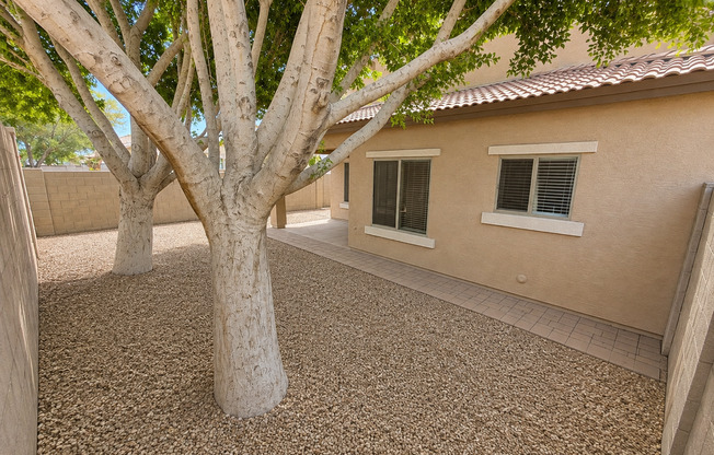 3 beds, 2.5 baths, $1,994