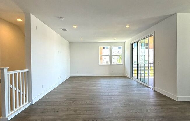 Brand New 4 Bedroom 4 Bath Townhome for rent at 3704 Silicon Common Fremont
