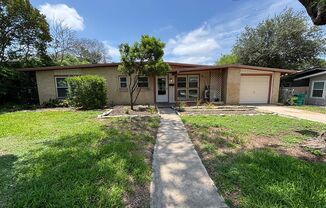318 SPRUCEWOOD
