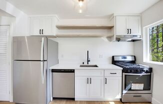 Studio, 1 bath, 400 sqft, $1,550, Unit 1725 #2