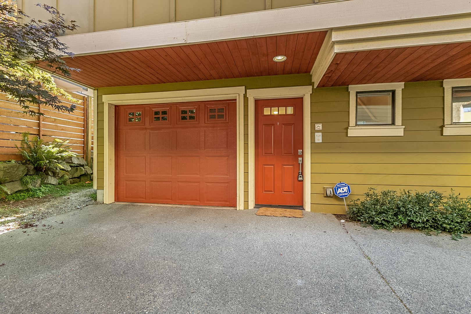 3Bd/2.5Ba Seattle Townhouse