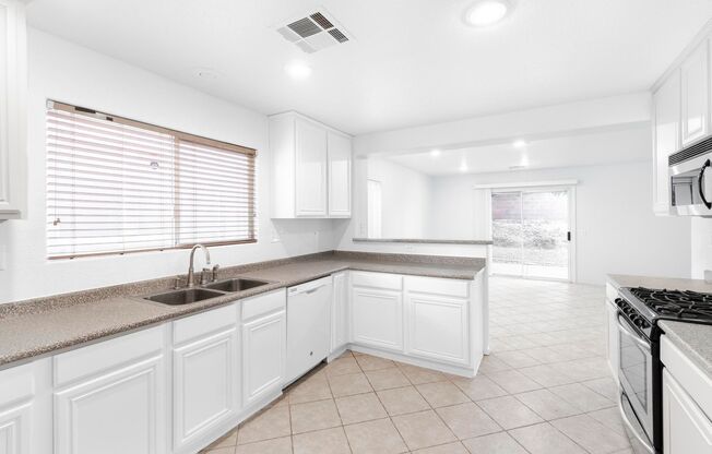 4 beds, 2.5 baths, $2,850