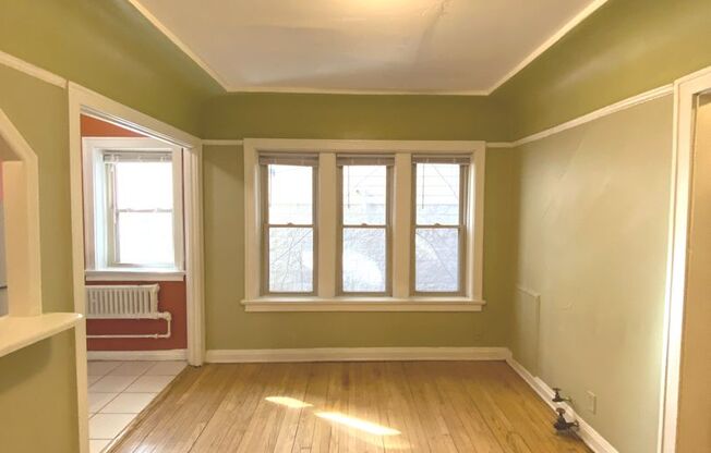 Studio, 1 bath, $825, Unit 05