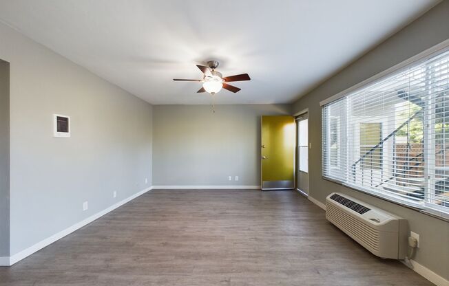 4018 Alabama Street - 2 Bedroom x 1bath - **** 1 month free with 14-month lease.