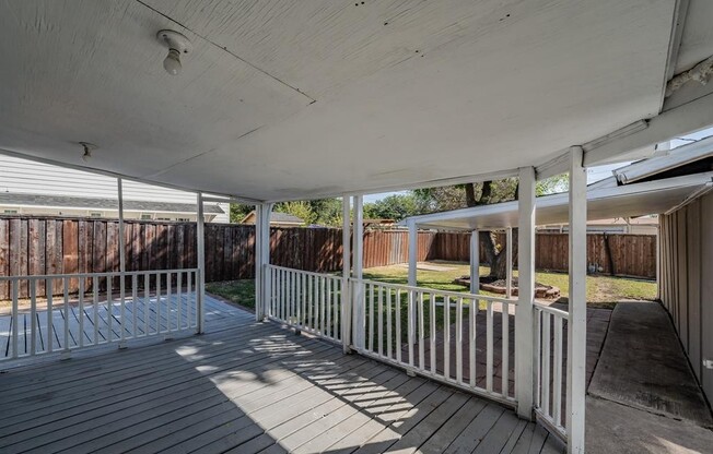 2914 SCOTTSBLUFF DR