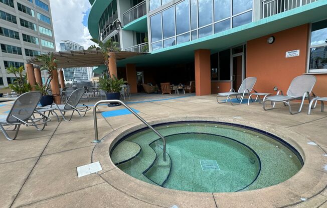 2 bed 2 bath condo Downtown Orlando!