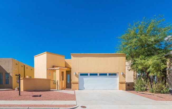 Beautiful 3 bedroom 2 bath Home Located in Northeast El Paso