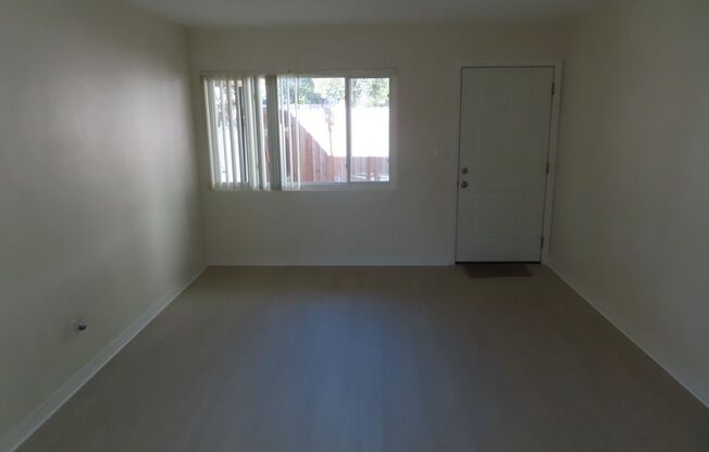 Renovated Two Bedrom Apartment in La Mesa