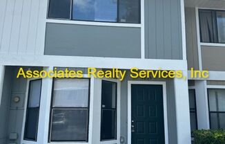 Nice 2 Br in Mill Run of SW 20th Ave! Great location! Must See!