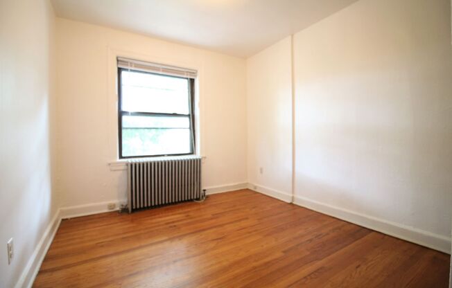 1 bed, 1 bath, $1,420, Unit #C305