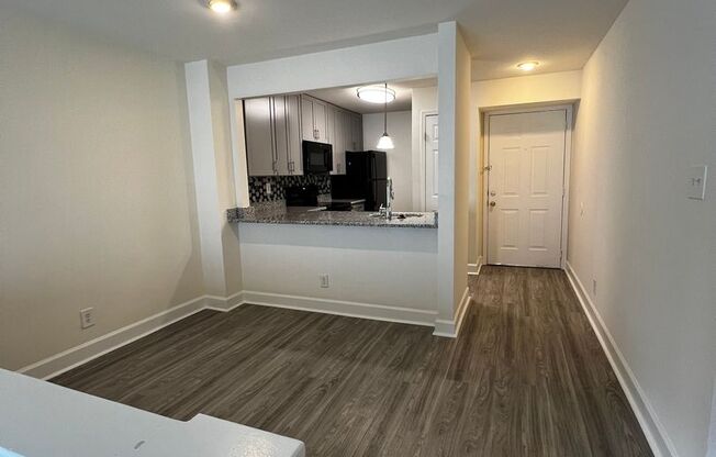 2 beds, 2 baths, 1,017 sqft, $1,975, Unit 1003 G #2A