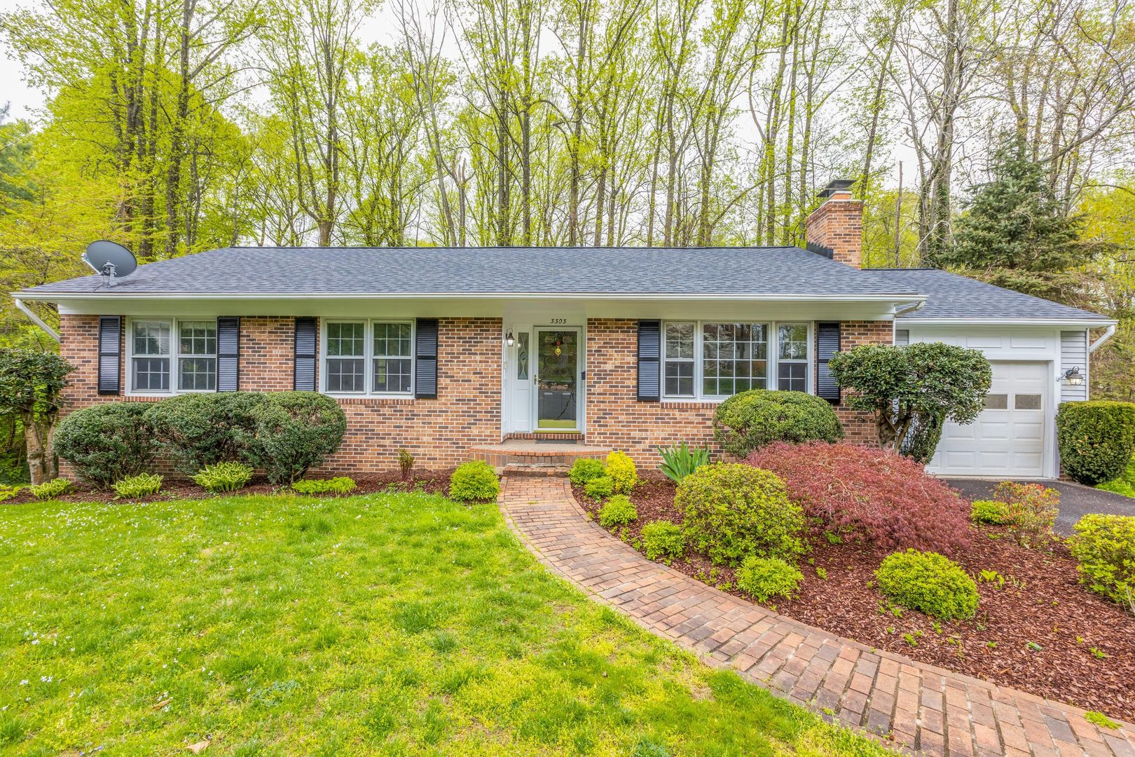 3303 Spring Lake Ct, Fairfax, VA 22030