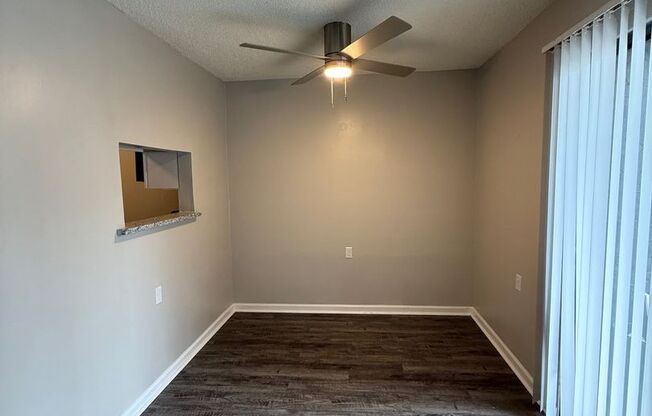 2 beds, 2 baths, 966 sqft, $1,100, Unit 806