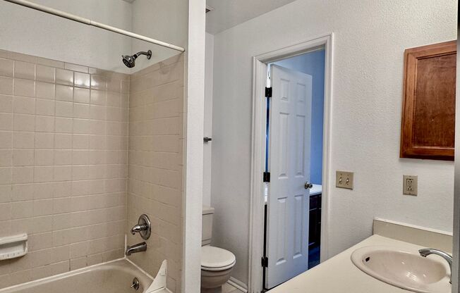 2 beds, 1 bath, $1,750