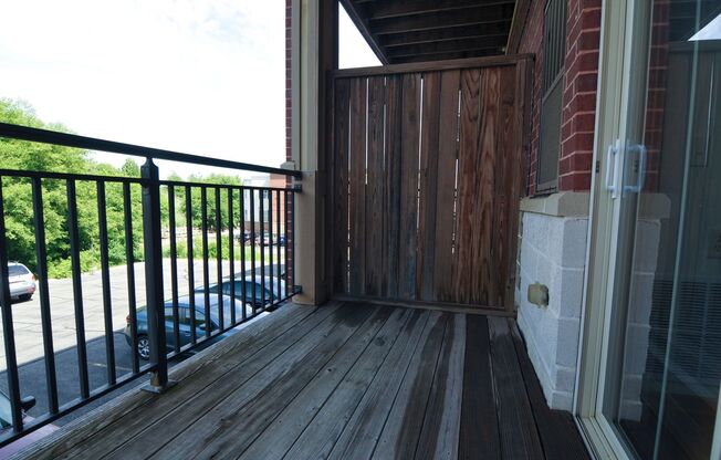 1 bed, 1 bath, 840 sqft, $1,400, Unit 310