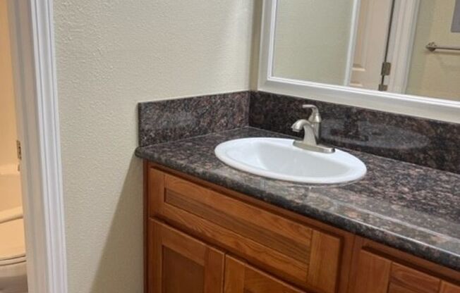 2 beds, 1 bath, 825 sqft, $1,830, Unit 220