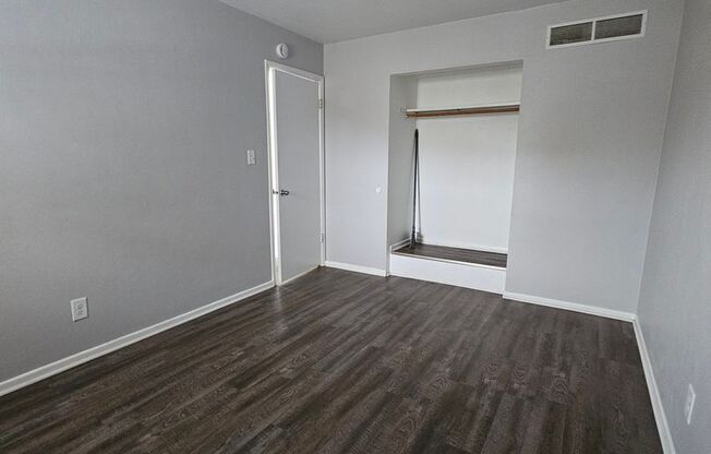 2 beds, 1 bath, $775, Unit 644 Apt.3