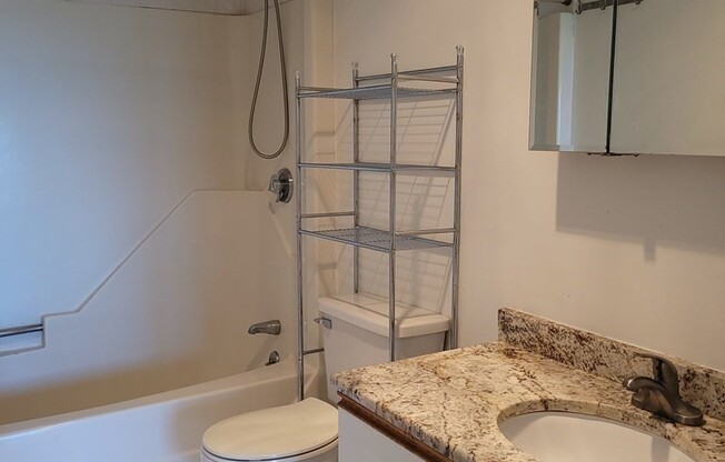2 beds, 2 baths, 1,206 sqft, $3,200, Unit 621