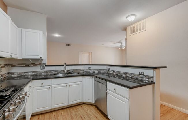 3 beds, 2 baths, $1,750