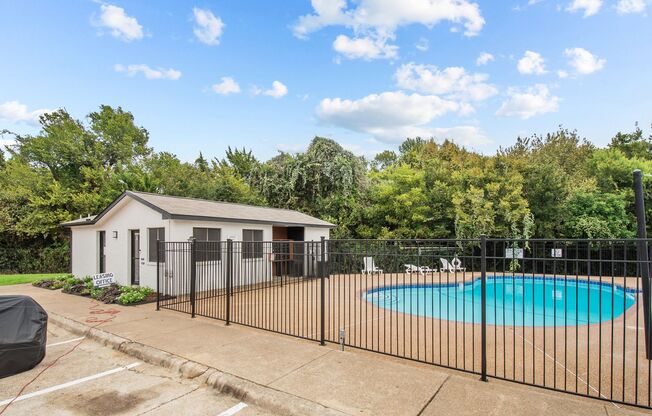 2 beds, 1.5 baths, 1,053 sqft, $1,265, Unit D-04