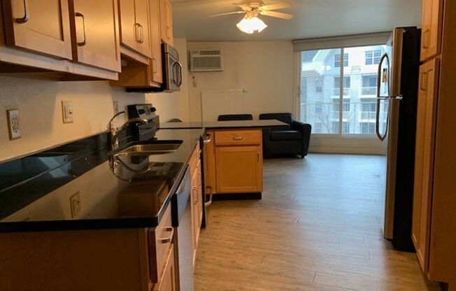 1 bed, 1 bath, 615 sqft, $1,705