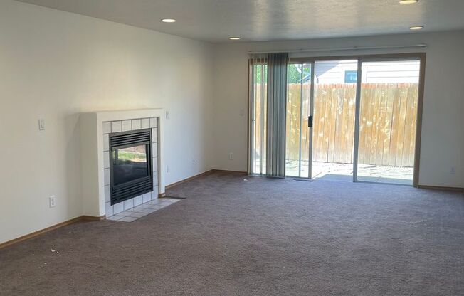 3 bed home In South Salem