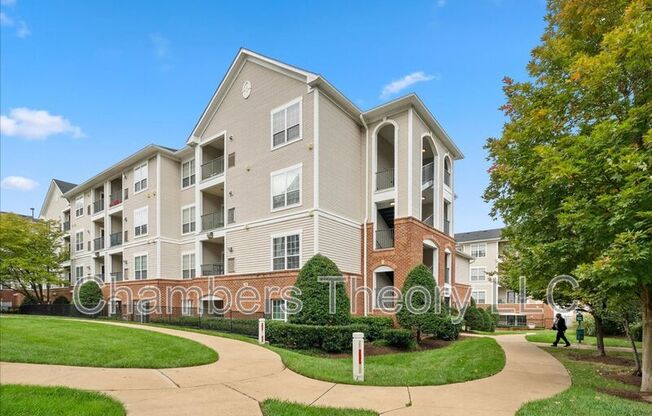 4852 Eisenhower Ave Unit 336