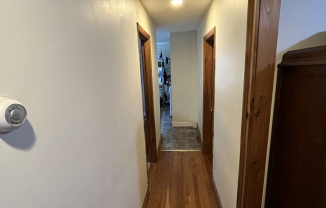 3 beds, 1 bath, $2,700, Unit 2