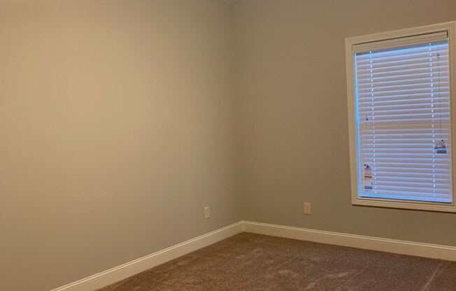 1 bed, 1 bath, 848 sqft, $900, Unit 60