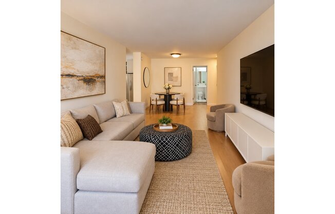 2 beds, 2 baths, 1,000 sqft, $7,500, Unit 10B