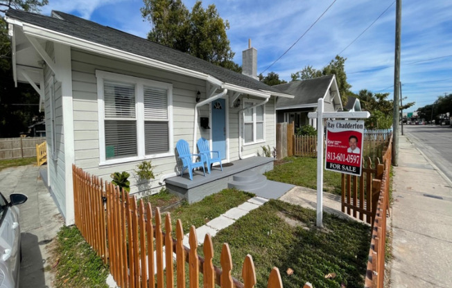 410 E FLORIBRASKA AVE