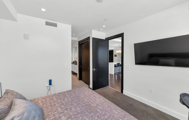 2 beds, 2 baths, $4,495, Unit # 7004