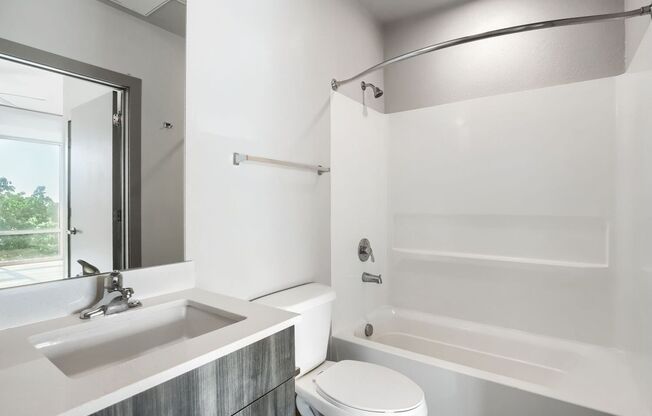 2 beds, 2 baths, 708 sqft, $1,850, Unit 500