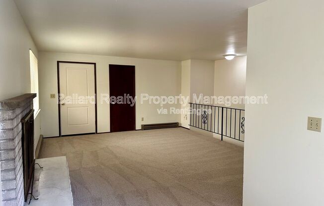2015 NW 62 ST