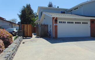 3328 Hogarth Pl