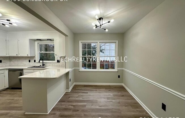 1401 LONGBROOK DR