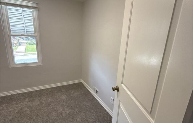 3 beds, 1 bath, $1,995