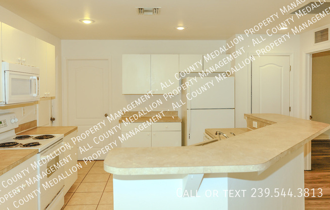 203 JACK AVE N