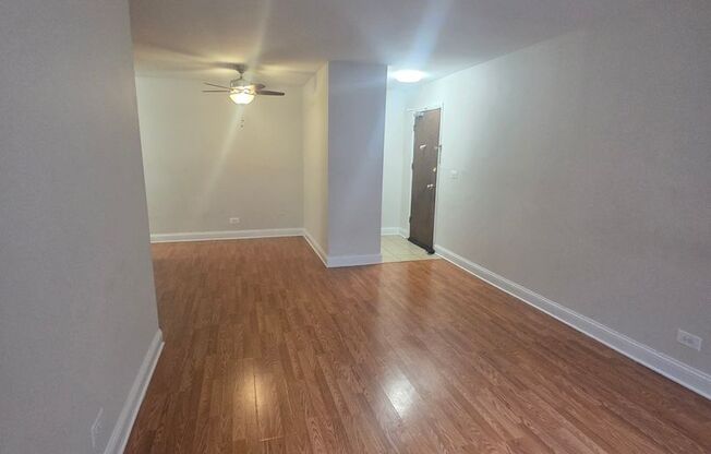 1 bed, 1 bath, $1,725, Unit 293