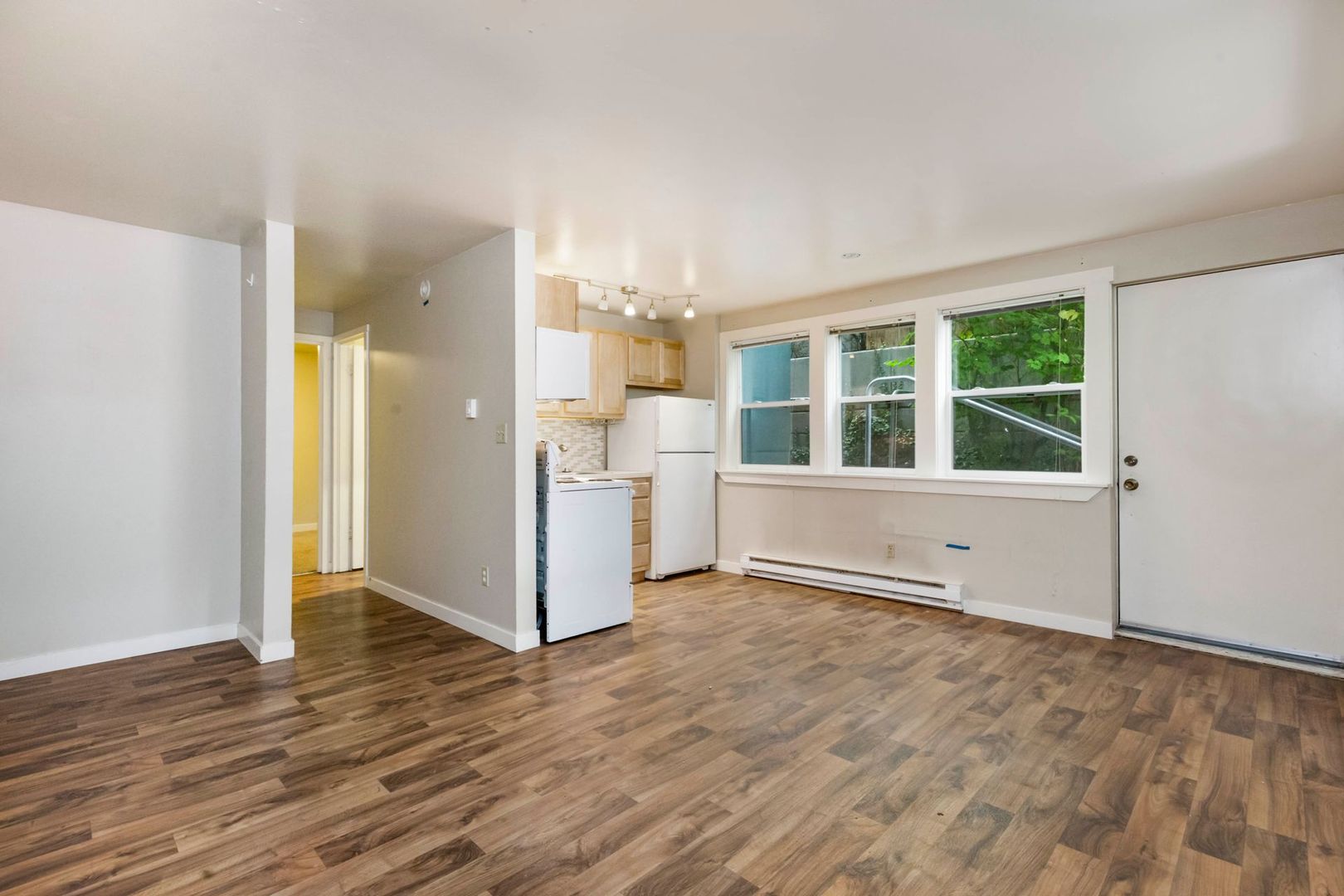 1613 Summit Flats